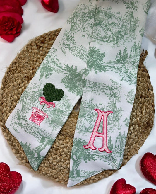 Toile topairy heart & initial