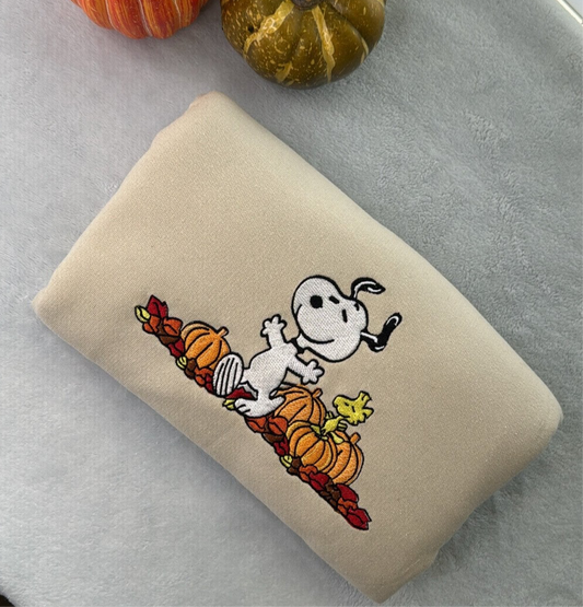 Snoopy Fall Leaves