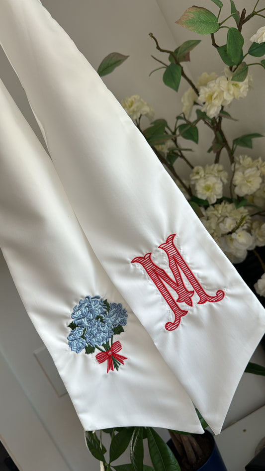 Hydrangea bouquet & initial